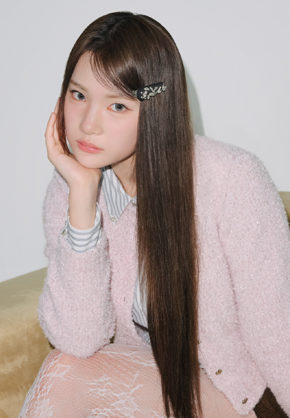 Cardigan Shirt Pants Shoes YUHA Hair Accessory JUUN着用