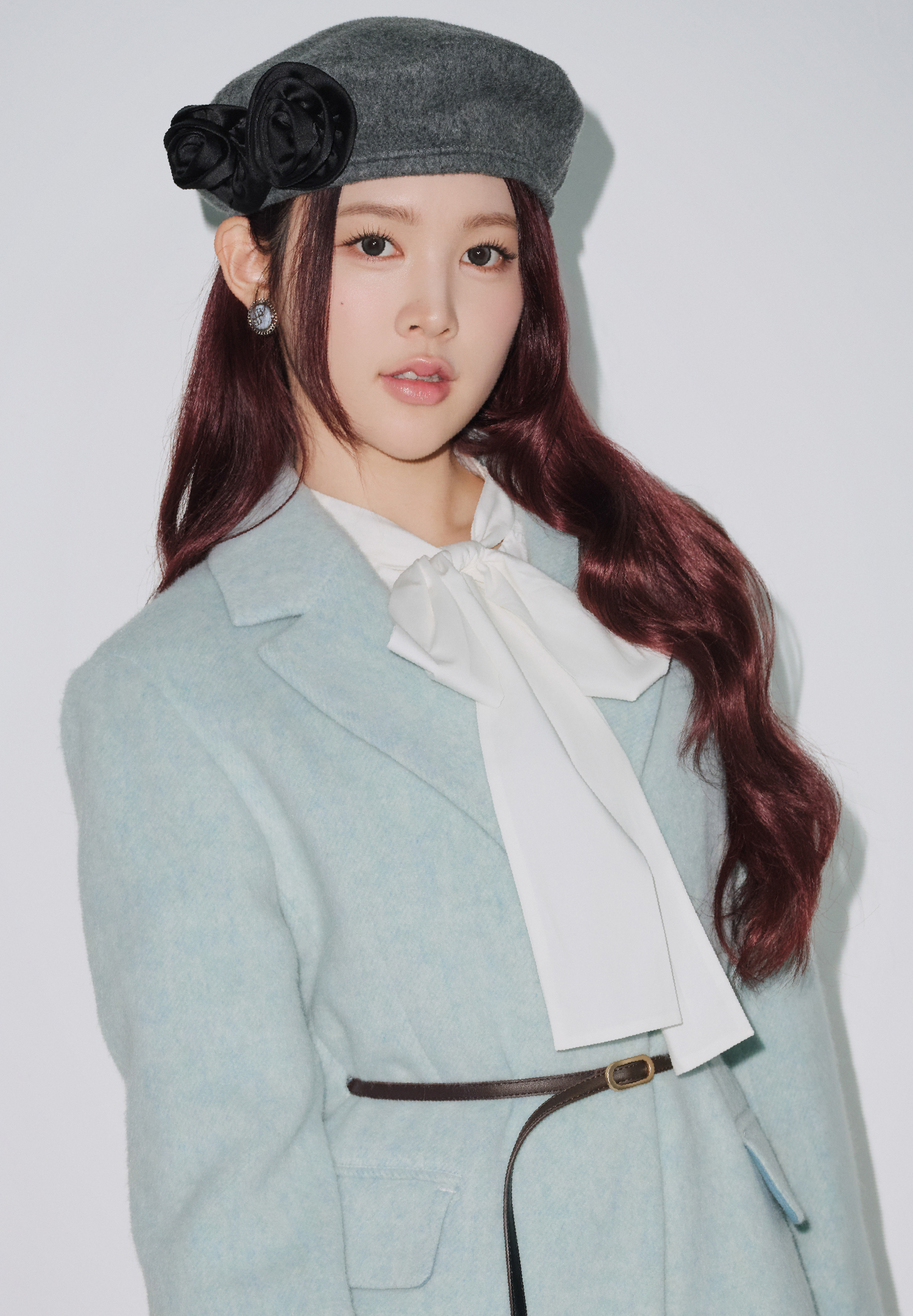 Jacket Blouse Skirt Socks Shoes Beret Bag Bag Charm Earrings A-NA着用