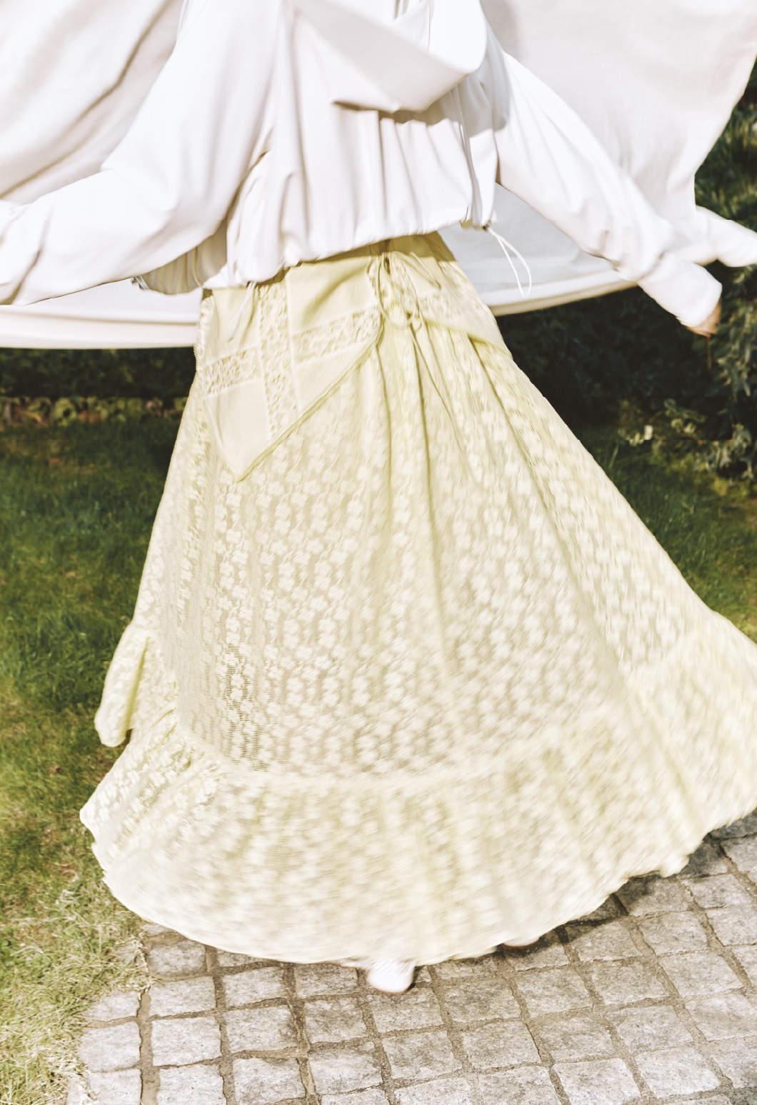 同コーディネートのバックスタイル