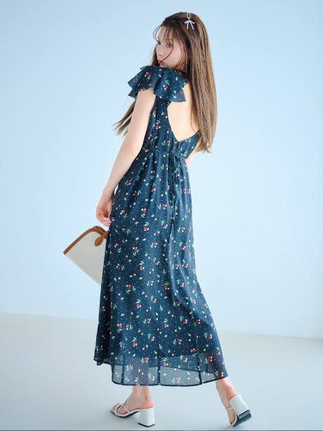 2025 SUMMER COLLECTION LOOK BOOK